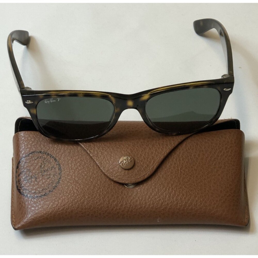 Ray-Ban New Wayfarer Tortoise Classic RB2132 902 52/18 145 3N Made In Italy - Picture 1 of 11